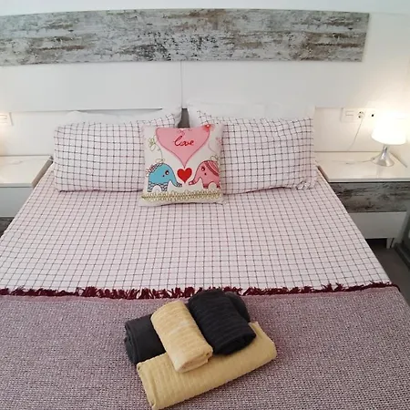 Romantic Escape Κοραλέχο